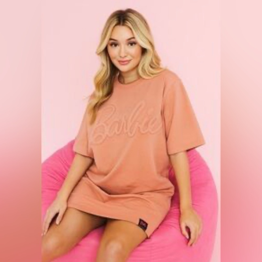 ❌SOLD❌Barbie Oversized Tee Dress ptp 21”